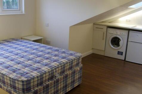 120 bunns lane flat 5 (1).JPG