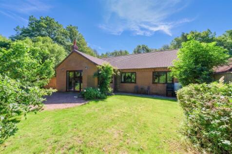 Birchley Heath Road, Birchley Heath