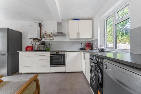 17 Hensington Close-5.jpg