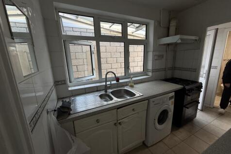Foleshill Road, Coventry photo 4