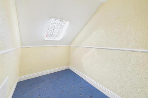 Bedroom:
