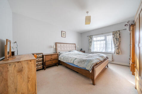 1380881-2-6915b8d...