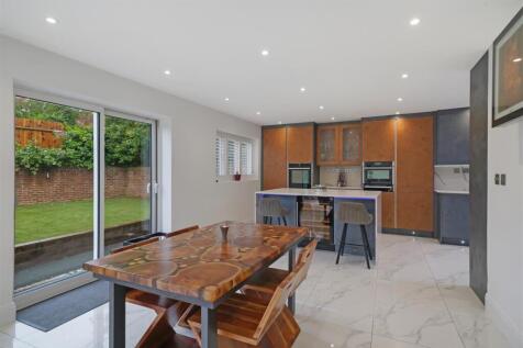 4 Sackville Close - 0SPbBsPlURka1YLVQxfD.jpg