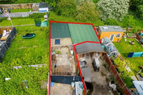 Garage &amp; Workshop @ Blackthorn Road, Hartcliffe, B