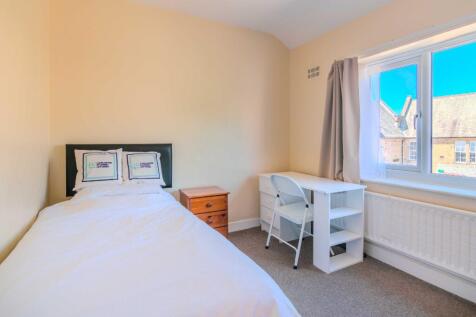 Parkfield Drive, Lancaster, Lancashire, LA1 photo 4
