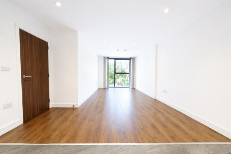 Eastbury Road, WD19 photo 3