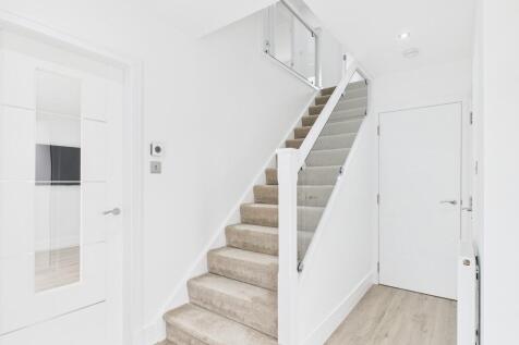 CAM05526G0-PR0028...