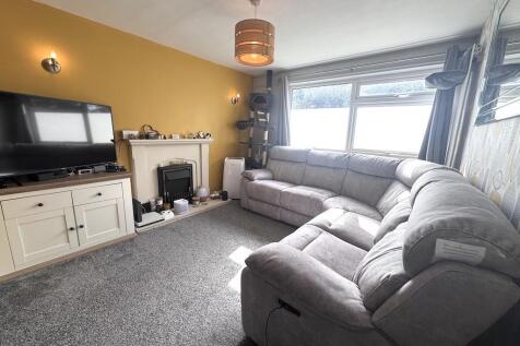 3 - Lounge sofa.jpg