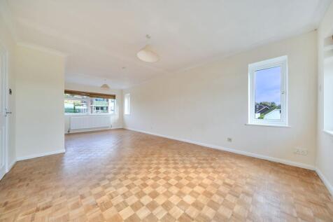 Sitting / Dining Room
