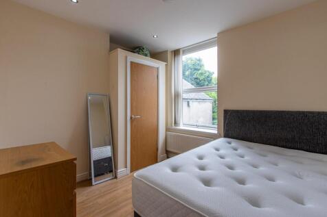 Colum Road, Cathays photo 5
