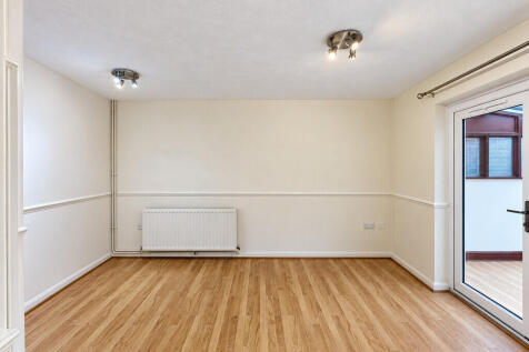 Suffolk Avenue, Leigh on Sea photo 4
