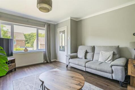 Living Room 1.jpg