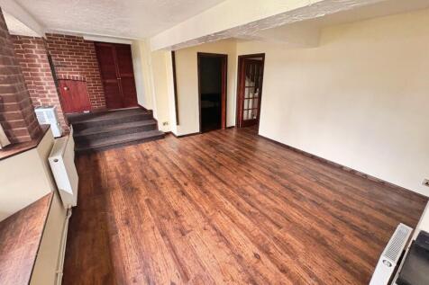 Living Room/Kitchen