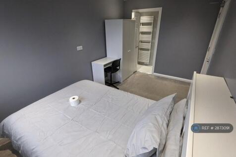 En-Suite 2