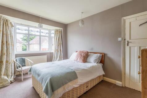 22 Holmes Avenue-15.jpg