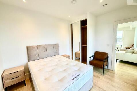 Virginia House, Walton Street, Aylesbury, Buckinghamshire photo 3