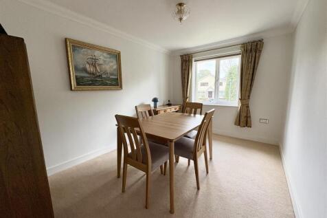 Ferndown, Dorset BH22 8LT photo 4