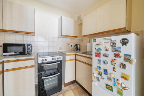 1331384-15-6889e8...