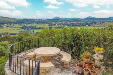 AMAZING VILLA WITH BREATHTAKING VIEWS ON POLLENSA BAY