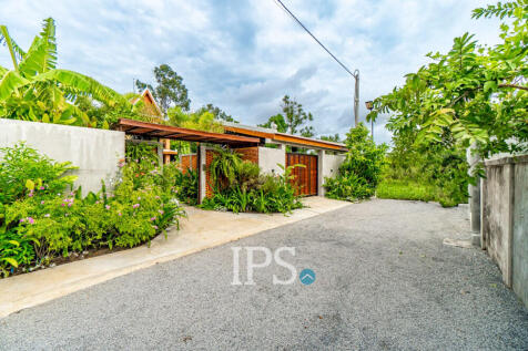 3 Bedroom Villa For Sale - Sala Kamreuk, Siem Reap