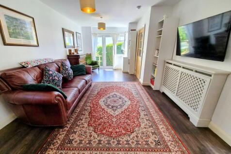 Hartley Crescent, Leeds photo 3