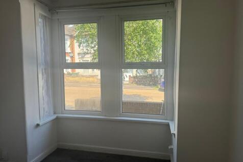 Burges Road, East Ham, Newham, London photo 4