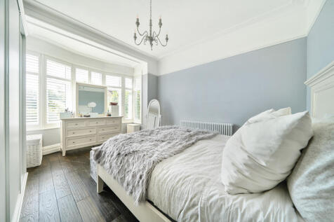 1330161-30-688799...