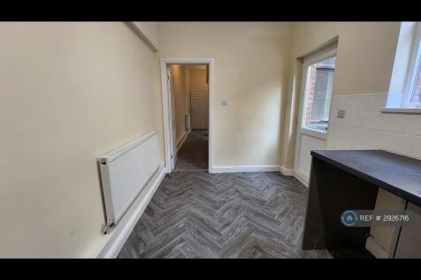 Chapel St, Leigh, WN7 photo 4