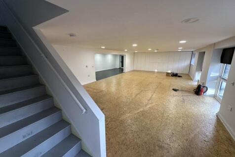 DOWNSTAIRS OFFICE SP