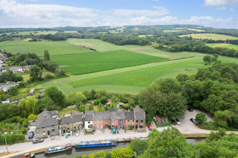Appley bridge-drone-3