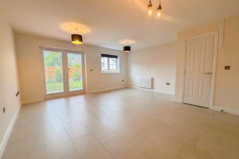 Blue Wood Avenue, Coventry, CV3 photo 2