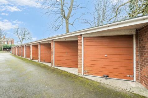 Garage - Flat 11 3 Eastview Sale - EweMove Estate 