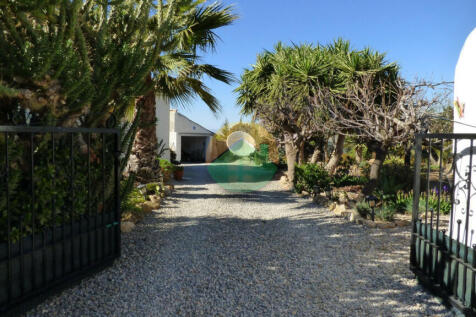 3 Bedroom Semi-Detached For Sale-PAL06-5