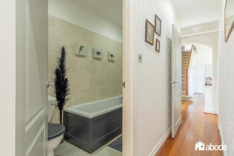 6 Chellow Dene 11.jpg