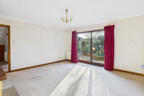 CAM02519G0-PR0365-STILL009