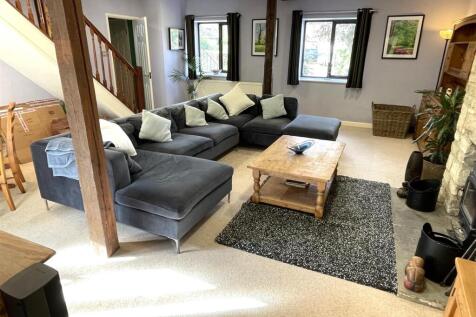 Lounge.JPG