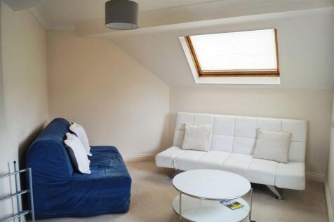Heritage Court, Glastonbury photo 5