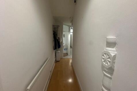 Clapham Road, Bedford, MK41 photo 4