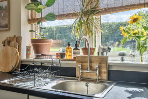 1348331-17-68b9a9...