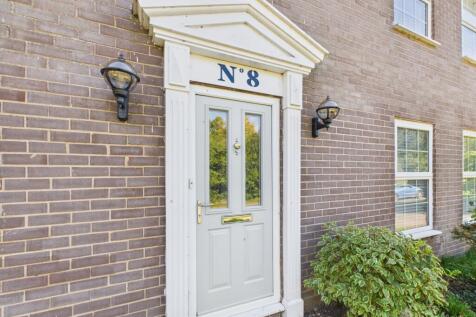 Front of House- Mark Stephens EweMove Newmarket an