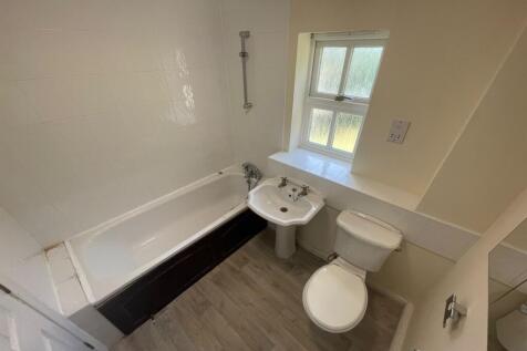 Bridge Street, Basildon  photo 5