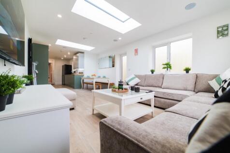 7-bed terraced on Llantrisant Street, Cathays, £4,375/mo