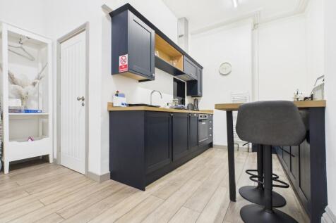 Leeds Road, Harrogate, HG2 photo 4