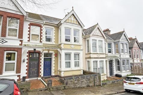 Kingswood Park Avenue 46 - Front.jpg