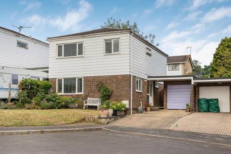 Alton, GU34 - property photo