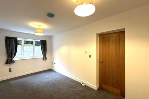 Carrington Court, 18 Broadwater Down, Tunbridge Wells photo 3