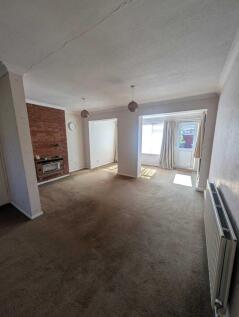 SPACIOUS LOUNGE