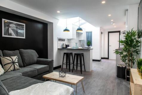 46 Dean St LR-29.jpg