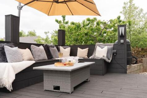 Garden terrace perfect for entertaining