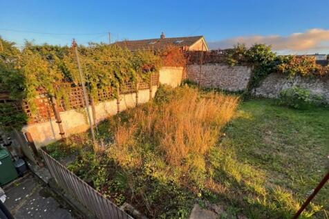 Orchard Crescent 27 - Garden Front.jpg